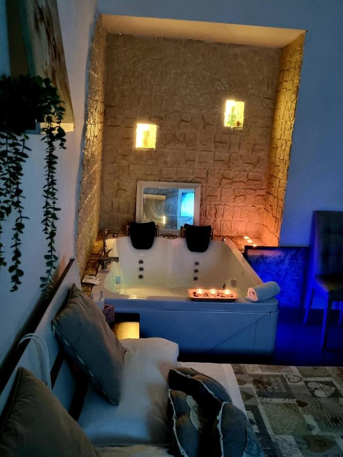 B&B Napoli Centrale Room&Jacuzzi Eksteriør billede