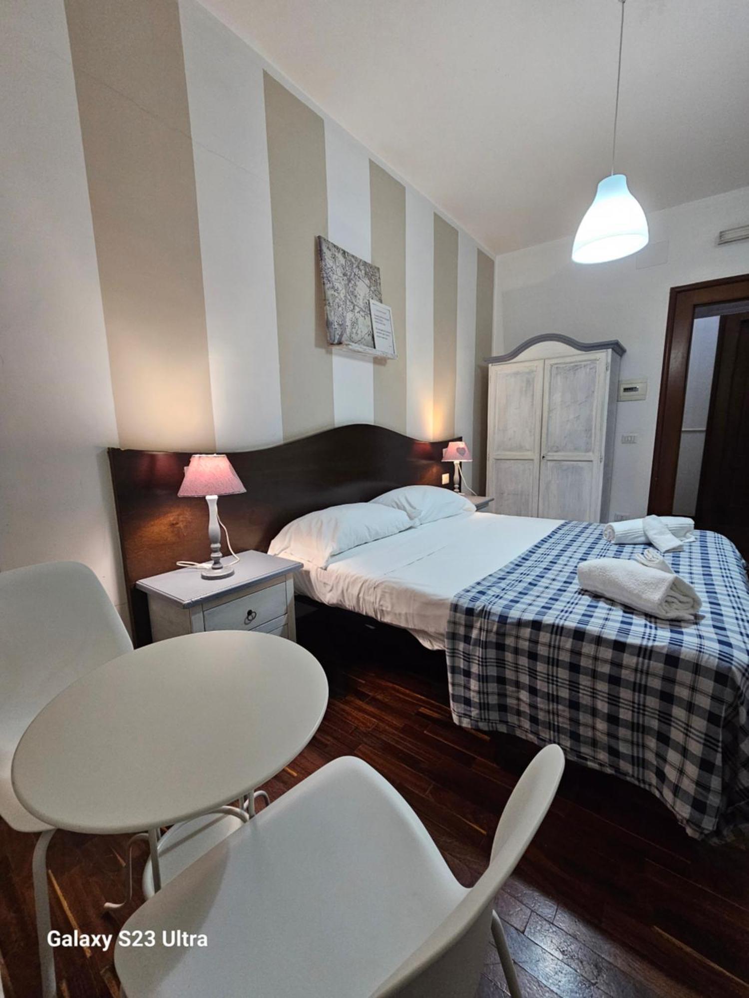 B&B Napoli Centrale Room&Jacuzzi Eksteriør billede