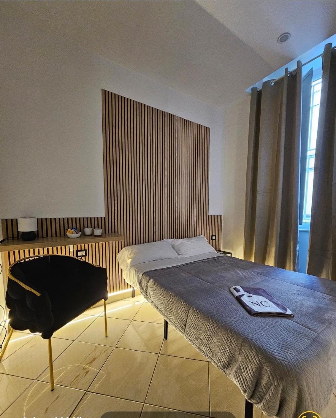 B&B Napoli Centrale Room&Jacuzzi Eksteriør billede
