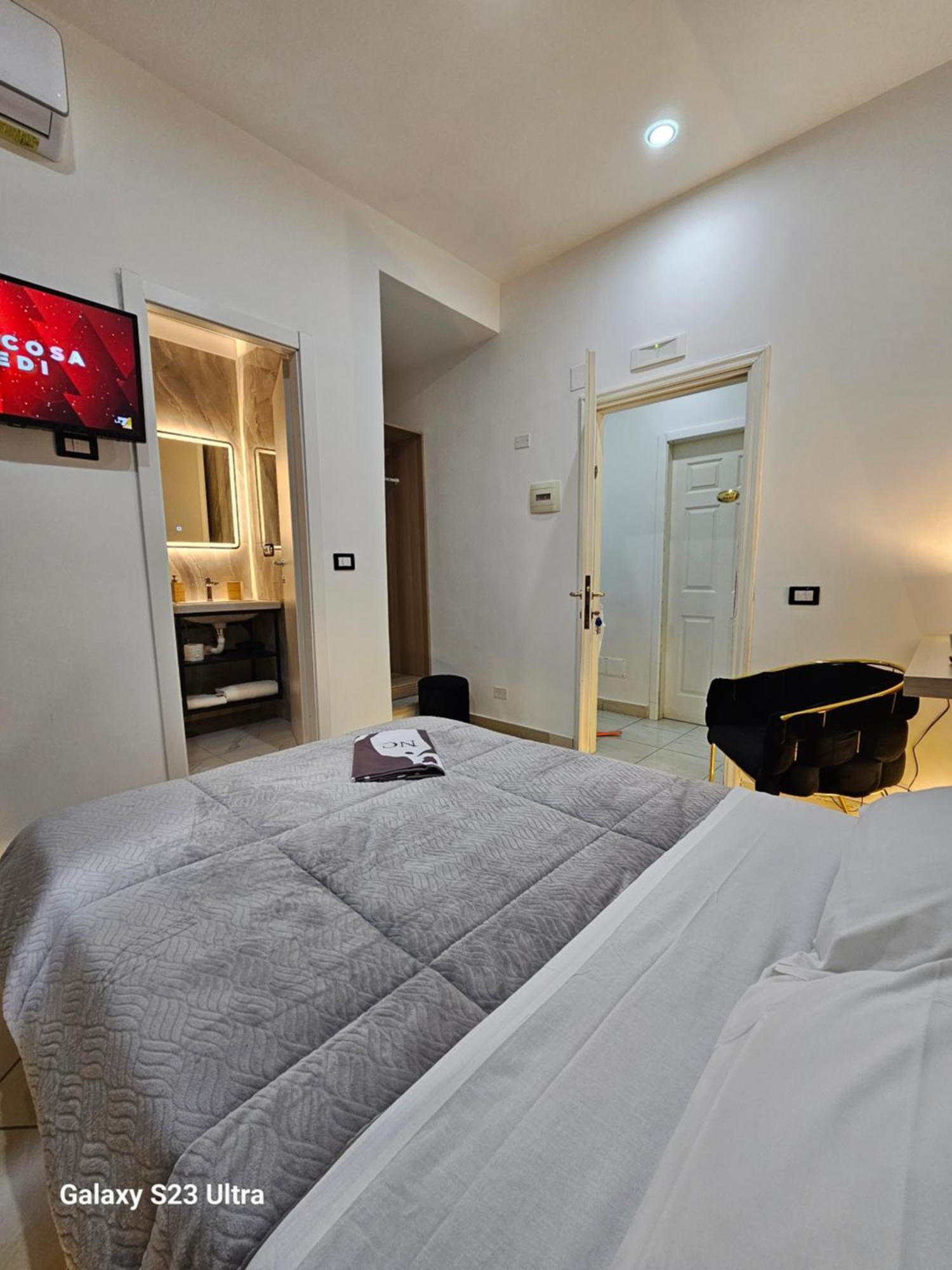 B&B Napoli Centrale Room&Jacuzzi Eksteriør billede