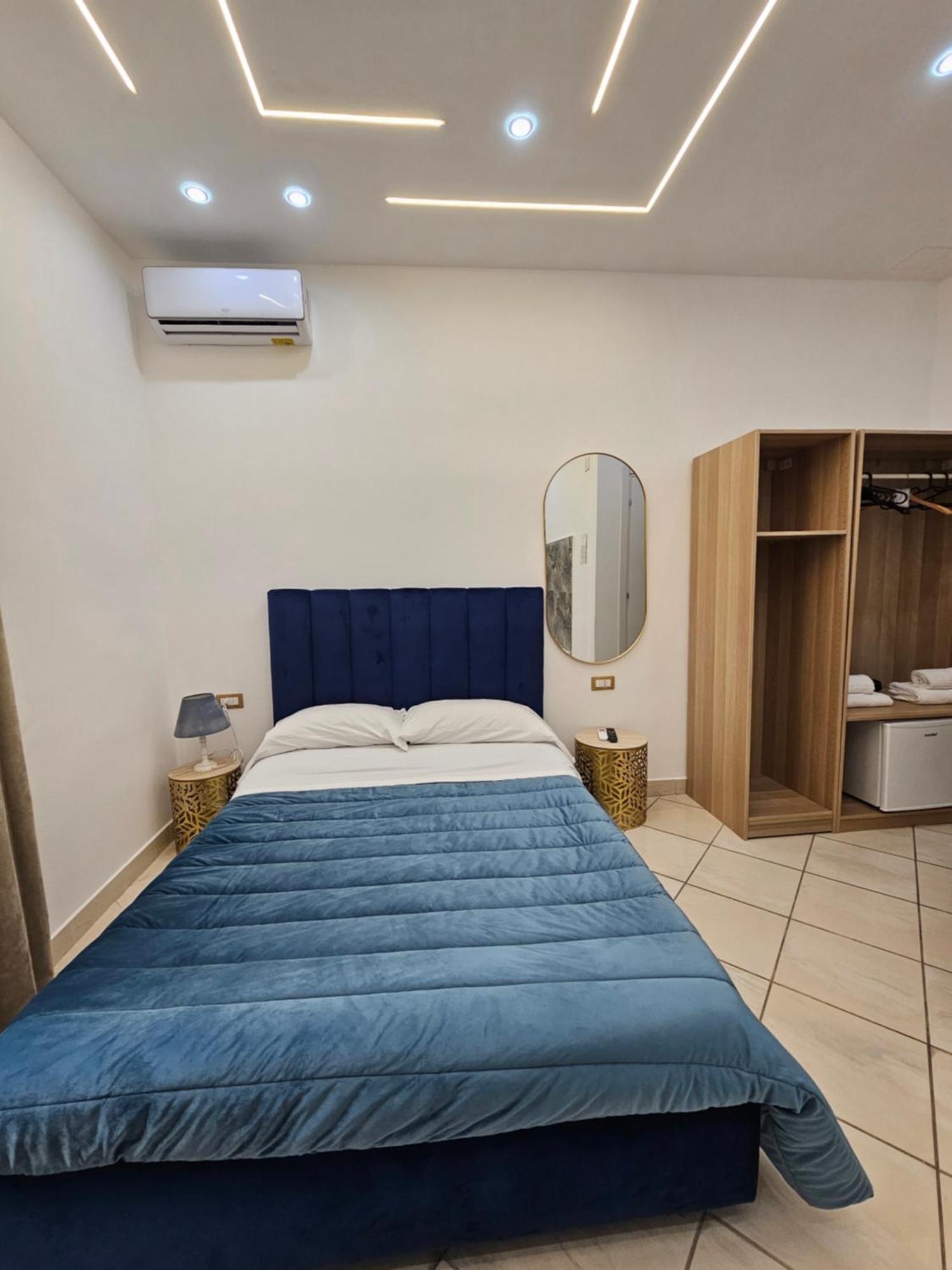 B&B Napoli Centrale Room&Jacuzzi Eksteriør billede