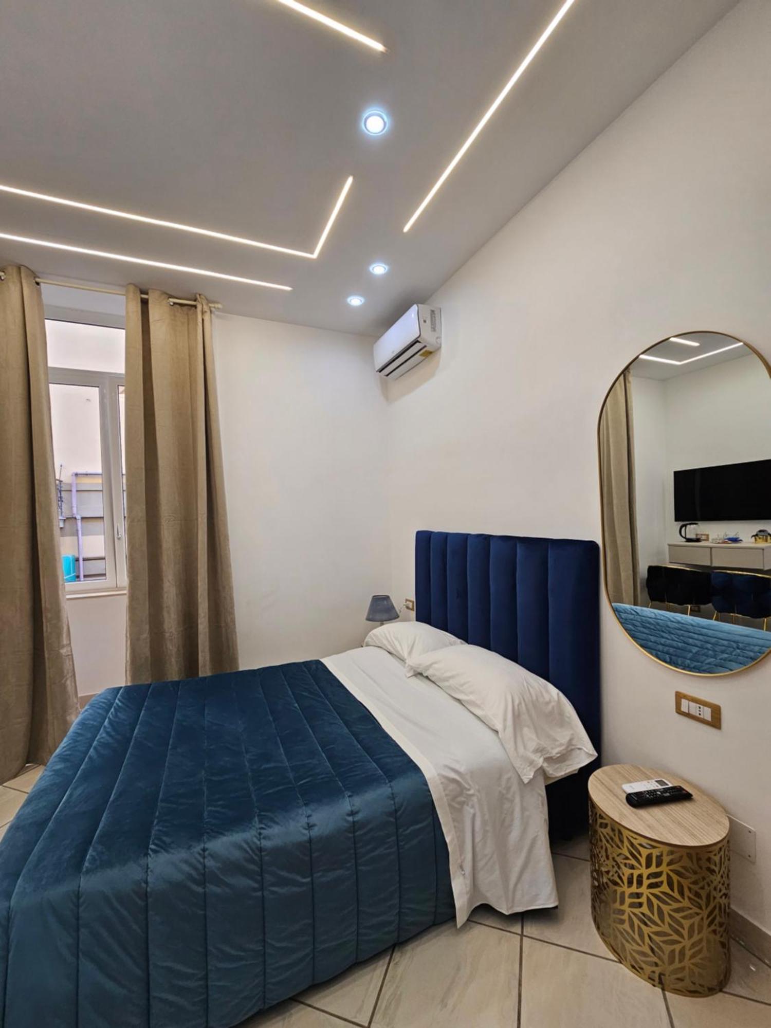 B&B Napoli Centrale Room&Jacuzzi Eksteriør billede