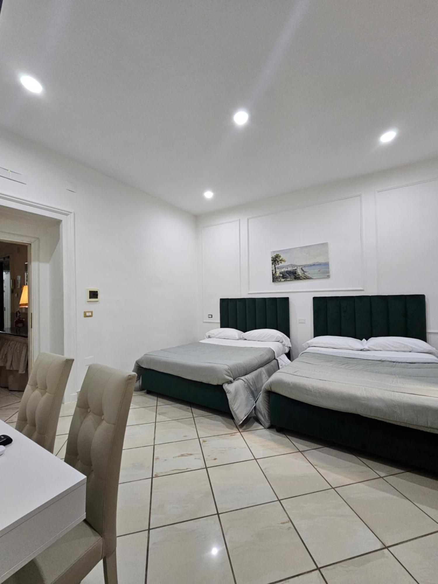 B&B Napoli Centrale Room&Jacuzzi Eksteriør billede
