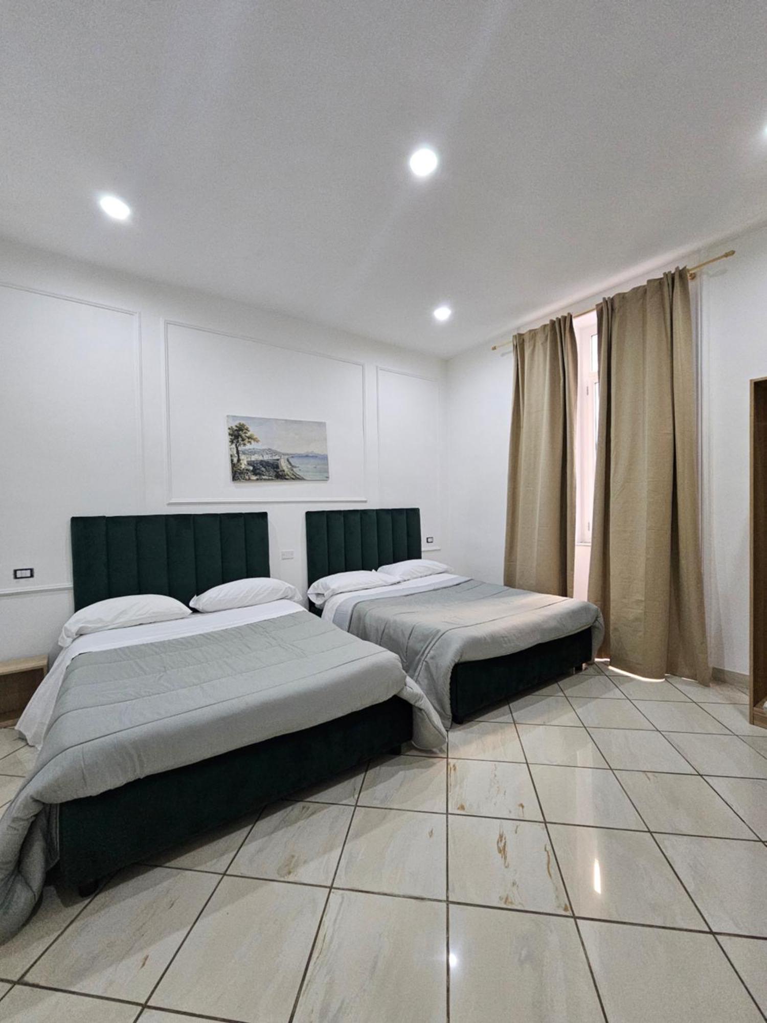 B&B Napoli Centrale Room&Jacuzzi Eksteriør billede