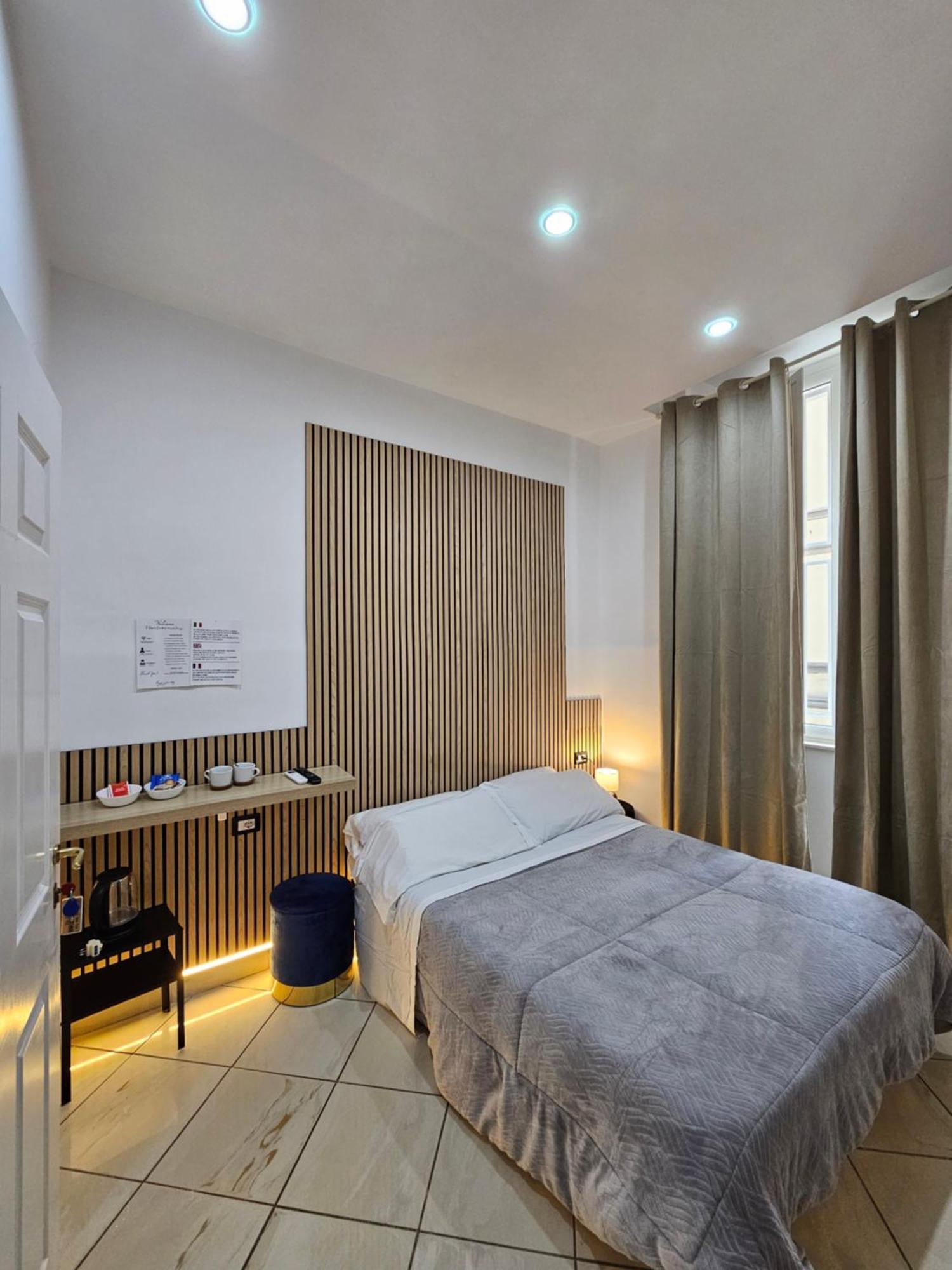 B&B Napoli Centrale Room&Jacuzzi Eksteriør billede